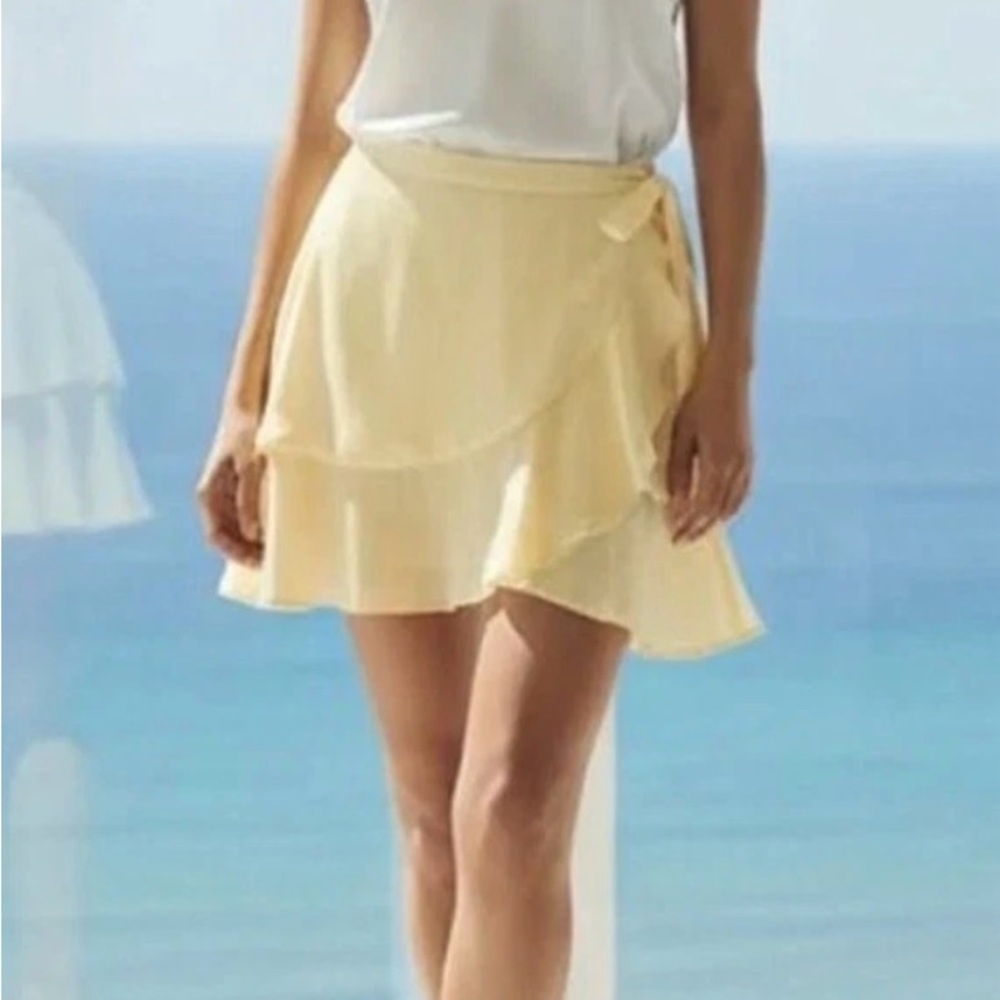 ANTHROPOLOGIE NWT $98 Maeve Solid Yellow True Wrap Ruffle Mini Skirt Size Large - Picture 3 of 8